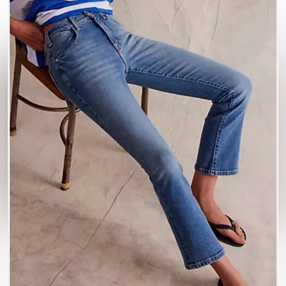 Free People Light Blue Cropped Ankle Jeans